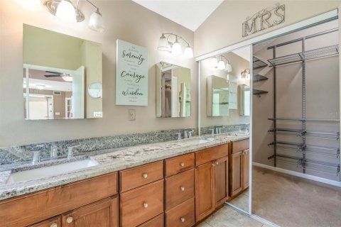 Villa ou maison à vendre à Tampa, Floride: 4 chambres, 197.14 m2 № 2308073 - photo 26