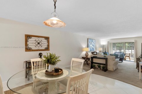 Copropriété à vendre à Coconut Creek, Floride: 2 chambres, 119.94 m2 № 1945820 - photo 7