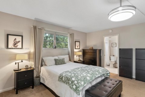 Copropriété à vendre à Coconut Creek, Floride: 2 chambres, 119.94 m2 № 1945820 - photo 15