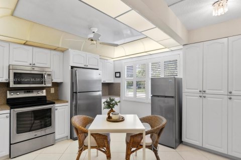 Copropriété à vendre à Coconut Creek, Floride: 2 chambres, 119.94 m2 № 1945820 - photo 11