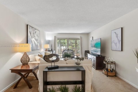 Copropriété à vendre à Coconut Creek, Floride: 2 chambres, 119.94 m2 № 1945820 - photo 4