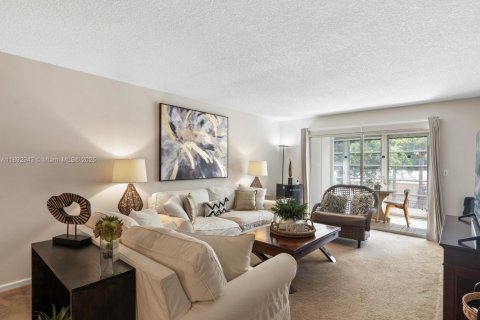 Copropriété à vendre à Coconut Creek, Floride: 2 chambres, 119.94 m2 № 1945820 - photo 5