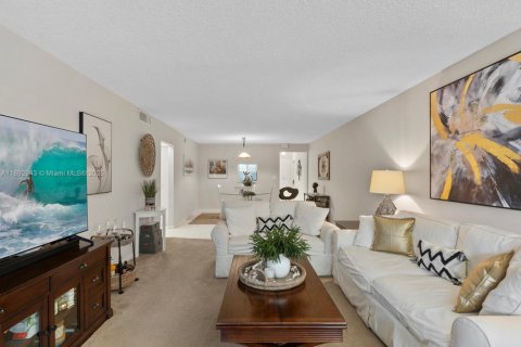 Copropriété à vendre à Coconut Creek, Floride: 2 chambres, 119.94 m2 № 1945820 - photo 2