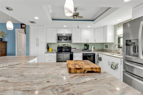 Condo in Punta Gorda, Florida, 2 bedrooms  № 1537337 - photo 14
