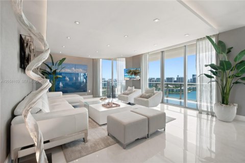 Copropriété à louer à North Miami Beach, Floride: 3 chambres, 222.04 m2 № 2168142 - photo 7