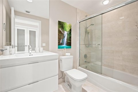 Copropriété à louer à North Miami Beach, Floride: 3 chambres, 222.04 m2 № 2168142 - photo 18