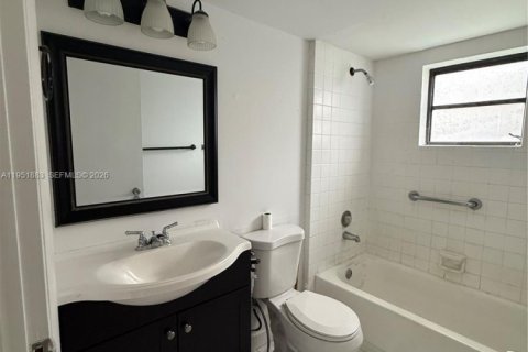 Condominio en venta en Miami, Florida, 2 dormitorios, 82.68 m2 № 2006077 - foto 13