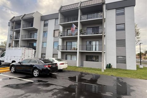 Condominio en venta en Miami, Florida, 2 dormitorios, 82.68 m2 № 2006077 - foto 23