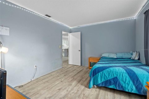 House in Spring Hill, Florida 3 bedrooms, 151.8 sq.m. № 2199104 - photo 25