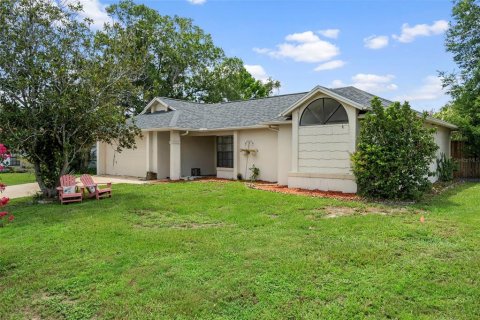 House in Spring Hill, Florida 3 bedrooms, 151.8 sq.m. № 2199104 - photo 14