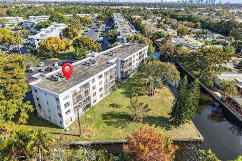 Condominio en venta en Oakland Park, Florida, 2 dormitorios, 90.58 m2 № 2029538 - foto 28