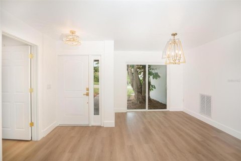 Villa ou maison à vendre à Sarasota, Floride: 4 chambres, 157 m2 № 1898884 - photo 12