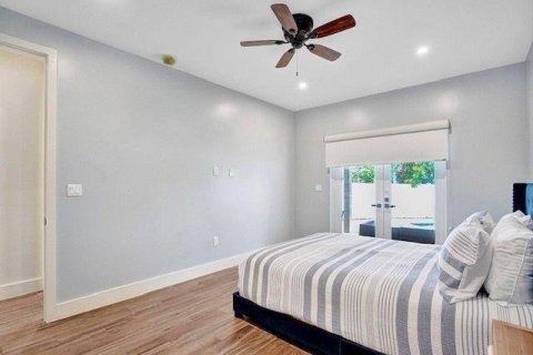 House in Lighthouse Point, Florida 4 bedrooms, 191.38 sq.m. № 2191922 - photo 20