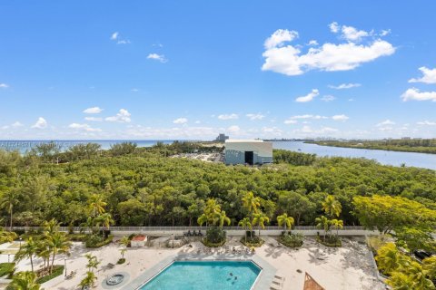 Condo in Sunny Isles Beach, Florida, 2 bedrooms  № 1737846 - photo 19