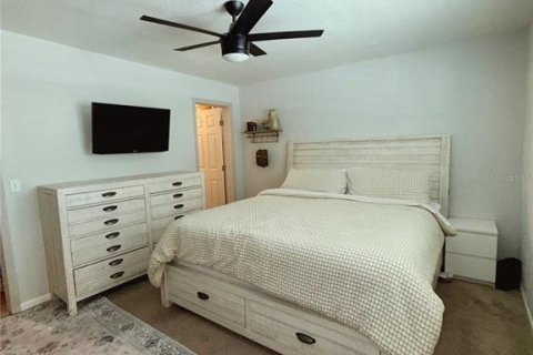 Villa ou maison à vendre à Saint Petersburg, Floride: 4 chambres, 171.68 m2 № 2149165 - photo 6