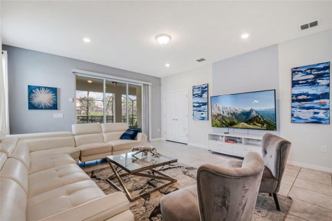 Villa ou maison à vendre à Davenport, Floride: 7 chambres, 313.08 m2 № 2424304 - photo 16