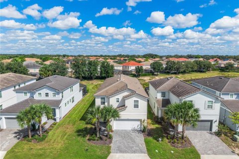 Villa ou maison à vendre à Davenport, Floride: 7 chambres, 313.08 m2 № 2424304 - photo 3