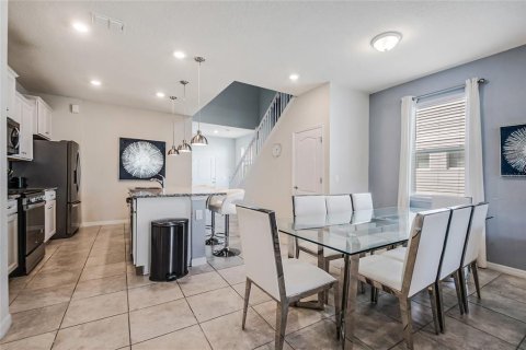 Villa ou maison à vendre à Davenport, Floride: 7 chambres, 313.08 m2 № 2424304 - photo 14