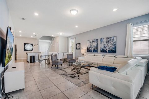 Villa ou maison à vendre à Davenport, Floride: 7 chambres, 313.08 m2 № 2424304 - photo 17