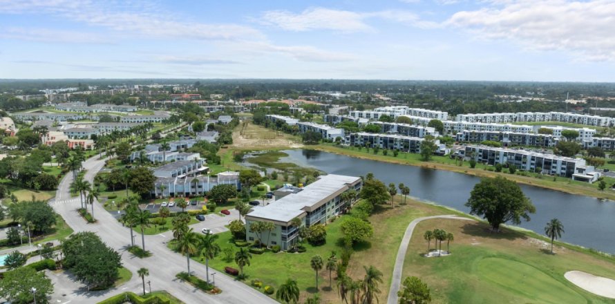 Condo in Lake Worth, Florida, 3 bedrooms  № 1182159