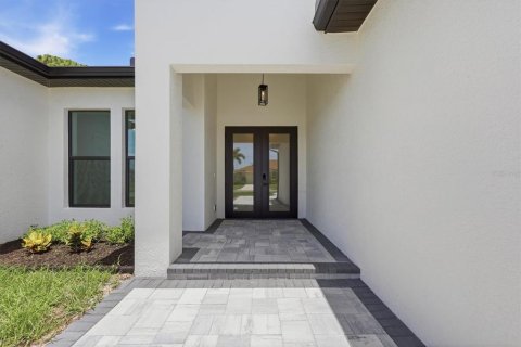 House in Rotonda, Florida 3 bedrooms, 208.1 sq.m. № 2112816 - photo 15