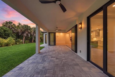 House in Rotonda, Florida 3 bedrooms, 208.1 sq.m. № 2112816 - photo 2