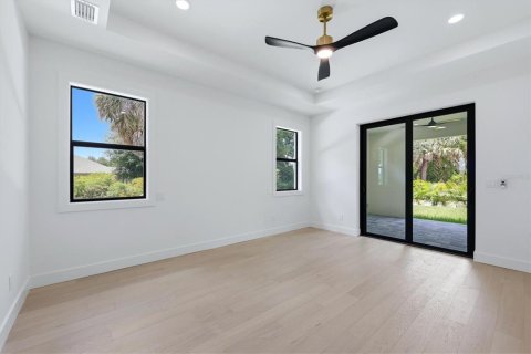 House in Rotonda, Florida 3 bedrooms, 208.1 sq.m. № 2112816 - photo 29