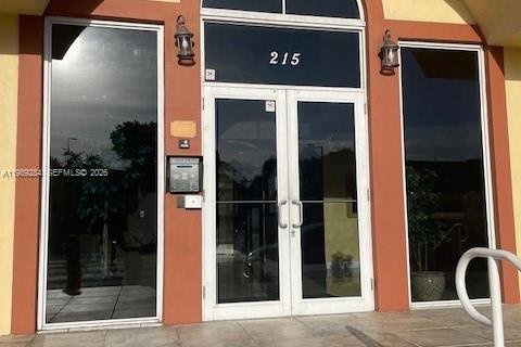 Copropriété à louer à Miami, Floride: 2 chambres, 92.53 m2 № 2051478 - photo 2