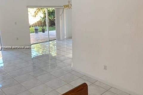 House in Doral, Florida 3 bedrooms, 191.29 sq.m. № 2270674 - photo 9