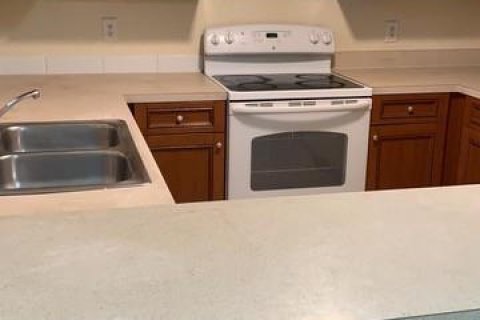 Adosado en alquiler en Opa-locka, Florida, 3 dormitorios, 117.34 m2 № 1228672 - foto 1
