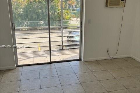 Condo in West Palm Beach, Florida, 1 bedroom  № 2187666 - photo 6