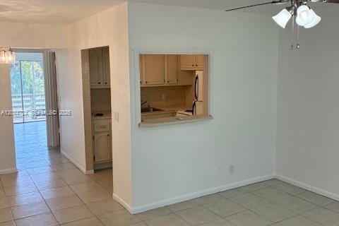 Condo in West Palm Beach, Florida, 1 bedroom  № 2187666 - photo 8