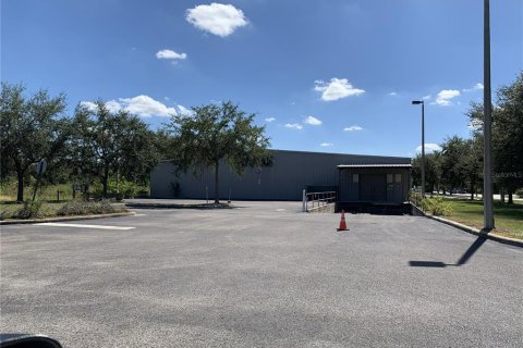 Propiedad comercial en alquiler en Ruskin, Florida, 2043.85 m2 № 2134857 - foto 3