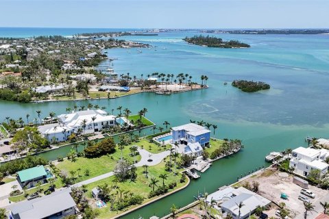 House in Longboat Key, Florida 5 bedrooms, 426.51 sq.m. № 1750773 - photo 1