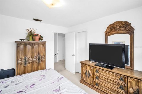 Villa ou maison à vendre à Clearwater, Floride: 4 chambres, 187.48 m2 № 1833454 - photo 12