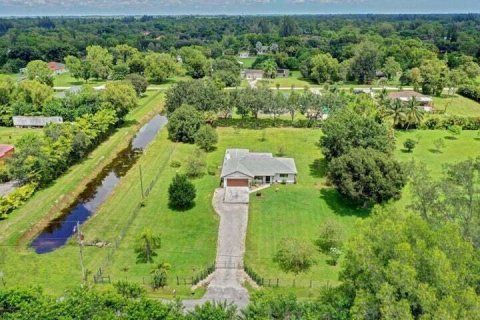 Casa en alquiler en Loxahatchee Groves, Florida, 3 dormitorios, 153.29 m2 № 1096193 - foto 1