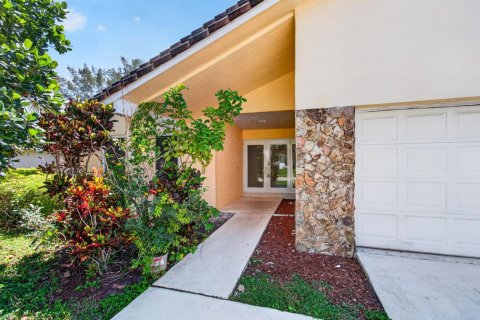 Villa ou maison à vendre à Boca Raton, Floride: 3 chambres, 163.69 m2 № 2401700 - photo 6