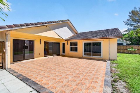 Villa ou maison à vendre à Boca Raton, Floride: 3 chambres, 163.69 m2 № 2401700 - photo 5