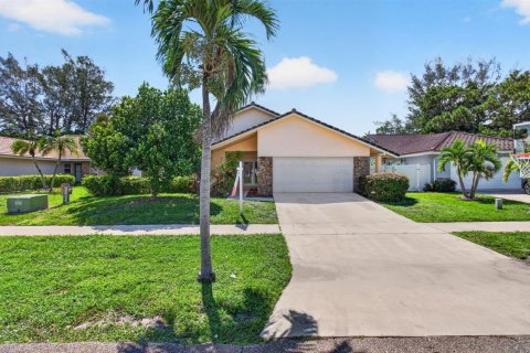 Villa ou maison à Boca Raton, Floride 3 chambres, 163.69 m2 № 2401700