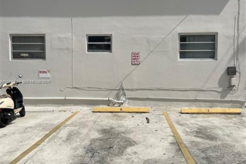 Снять в аренду квартиру в Майами, Флорида 2 спальни, 349.31м2, № 2006073 - фото 15