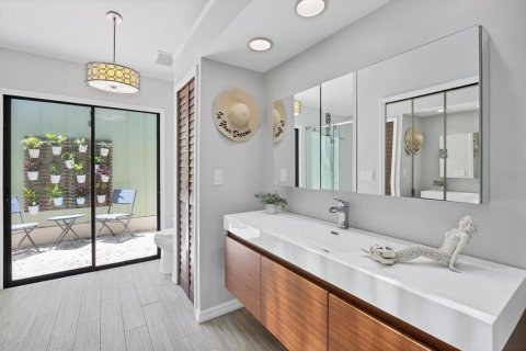 Villa ou maison à vendre à Sarasota, Floride: 3 chambres, 167.41 m2 № 1725279 - photo 23