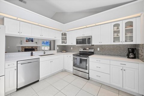 Villa ou maison à vendre à Sarasota, Floride: 3 chambres, 167.41 m2 № 1725279 - photo 15