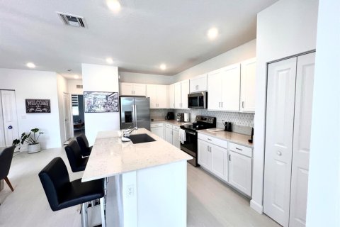 Touwnhouse à vendre à Lake Worth, Floride: 3 chambres, 166.85 m2 № 2078089 - photo 15