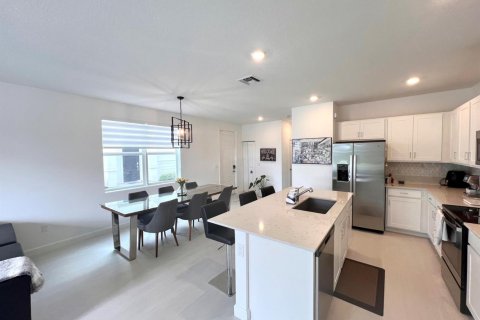 Touwnhouse à vendre à Lake Worth, Floride: 3 chambres, 166.85 m2 № 2078089 - photo 14