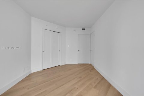 Apartamento en alquiler en Miami, Florida, 2 dormitorios, 119.94 m2 № 2033578 - foto 30