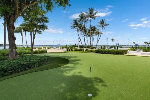 Apartamento en alquiler en Miami, Florida, 2 dormitorios, 119.94 m2 № 2033578 - foto 3