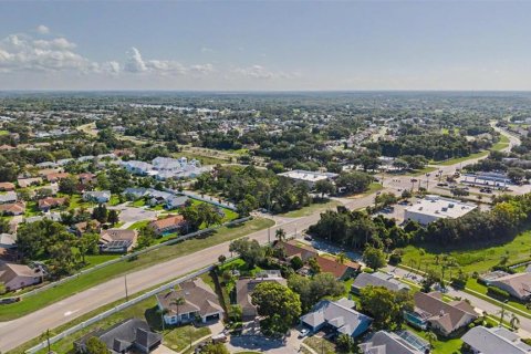 Купить виллу или дом в Гудзон, Флорида 5 комнат, 301.84м2, № 2210764 - фото 10