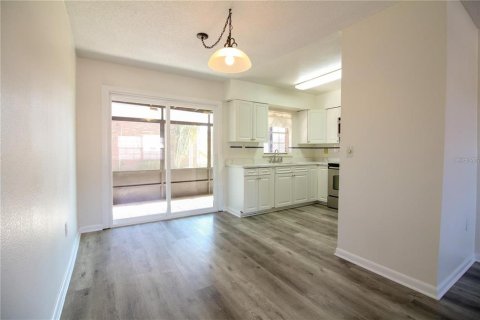 Condo in Lakeland, Florida, 2 bedrooms  № 1723690 - photo 5