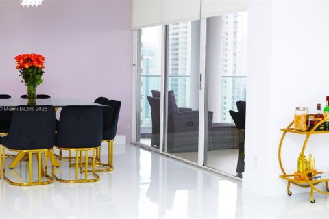 Condo in Aventura, Florida, 2 bedrooms  № 1863018 - photo 8