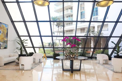 Condo in Aventura, Florida, 2 bedrooms  № 1863018 - photo 3